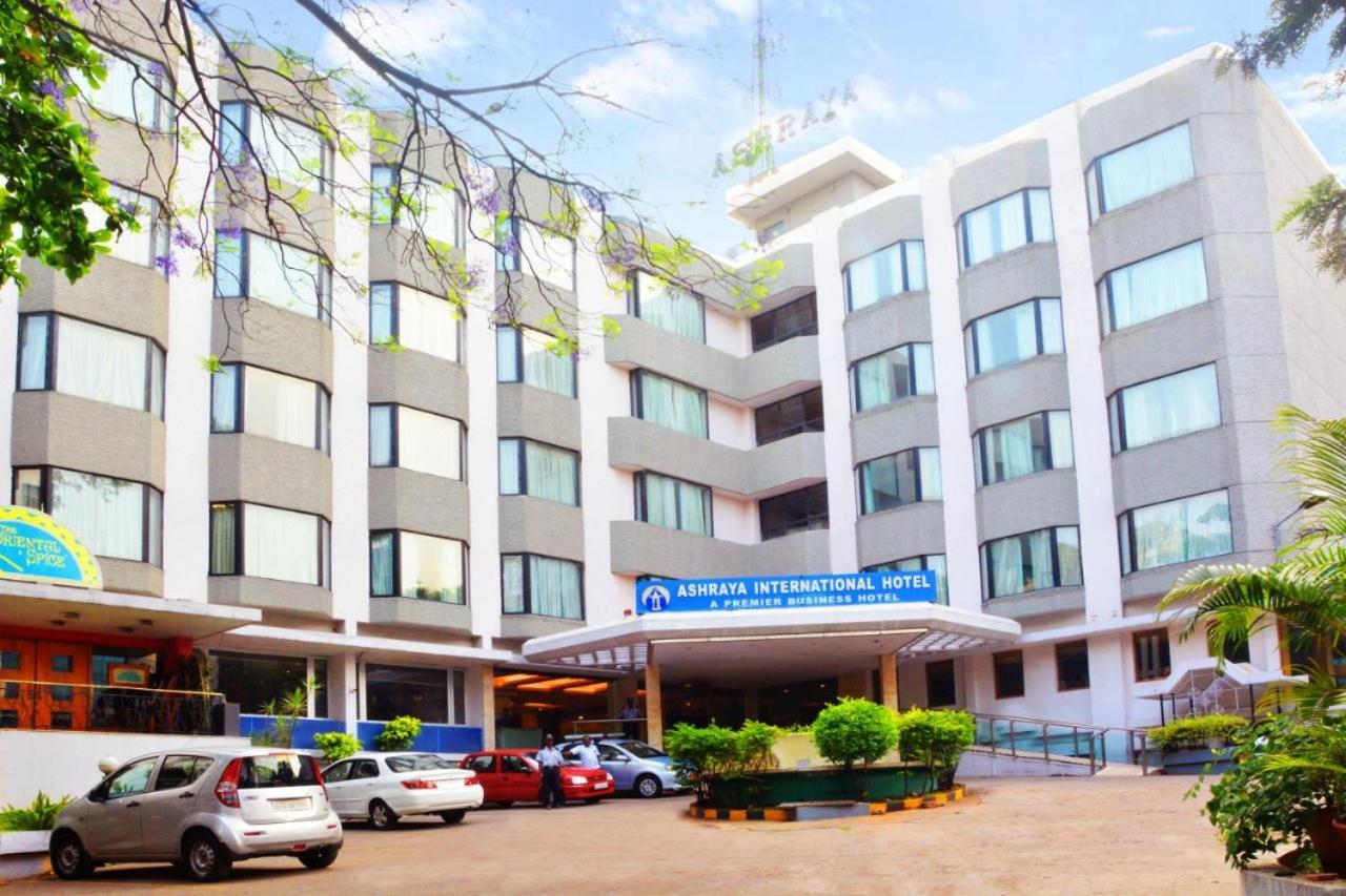 Ashraya International Hotel Bangalore Exterior photo