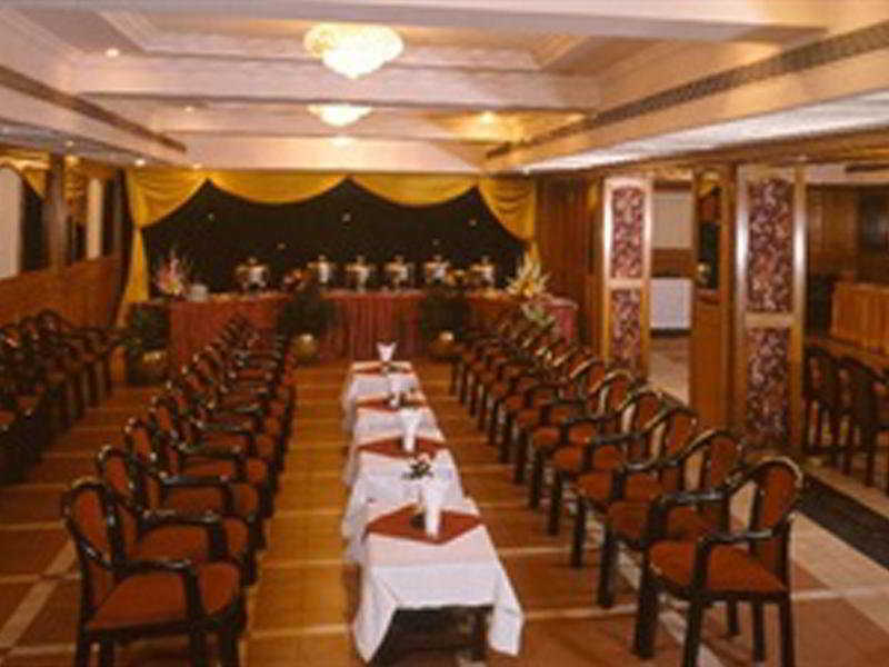Ashraya International Hotel Bangalore Exterior photo