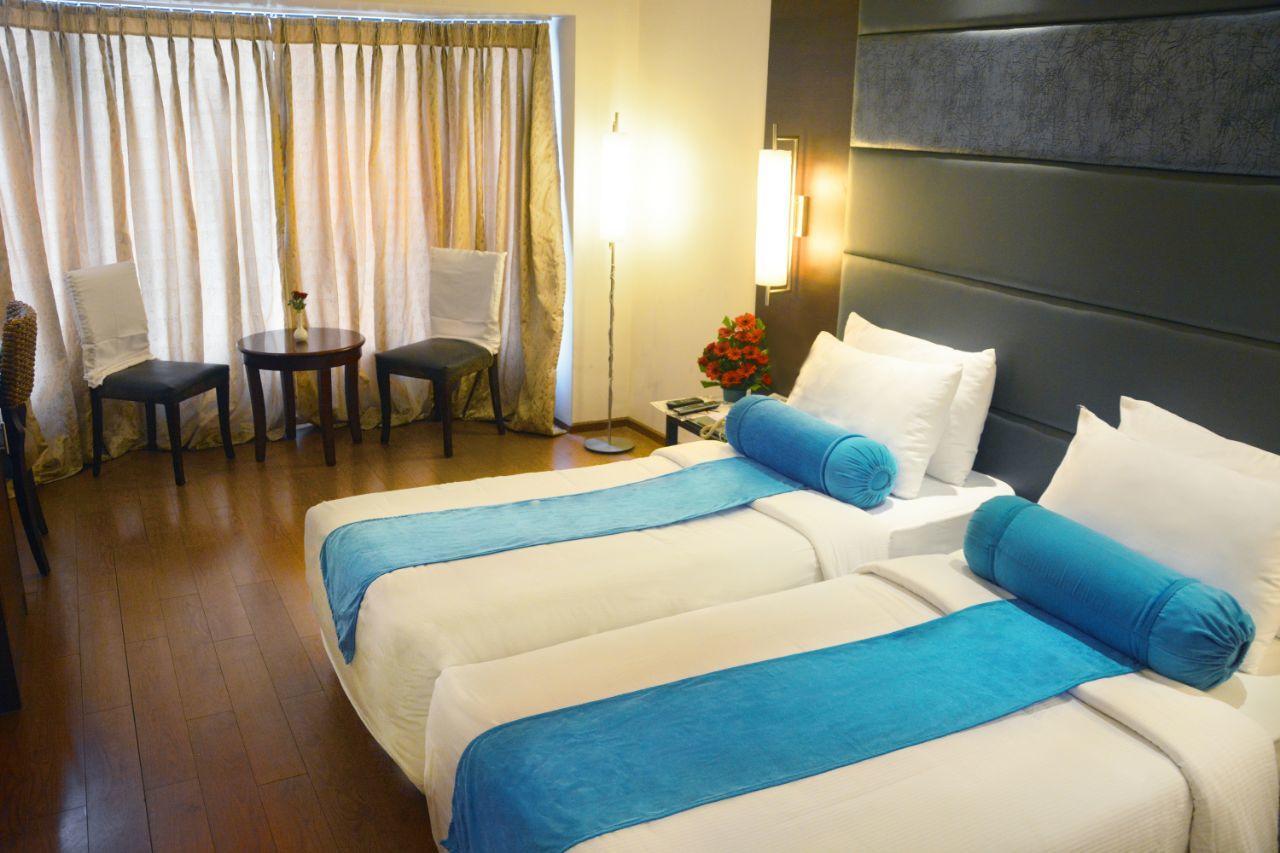 Ashraya International Hotel Bangalore Exterior photo