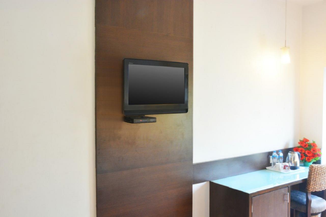 Ashraya International Hotel Bangalore Exterior photo