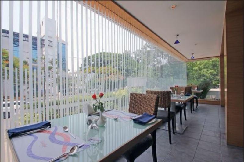 Ashraya International Hotel Bangalore Exterior photo